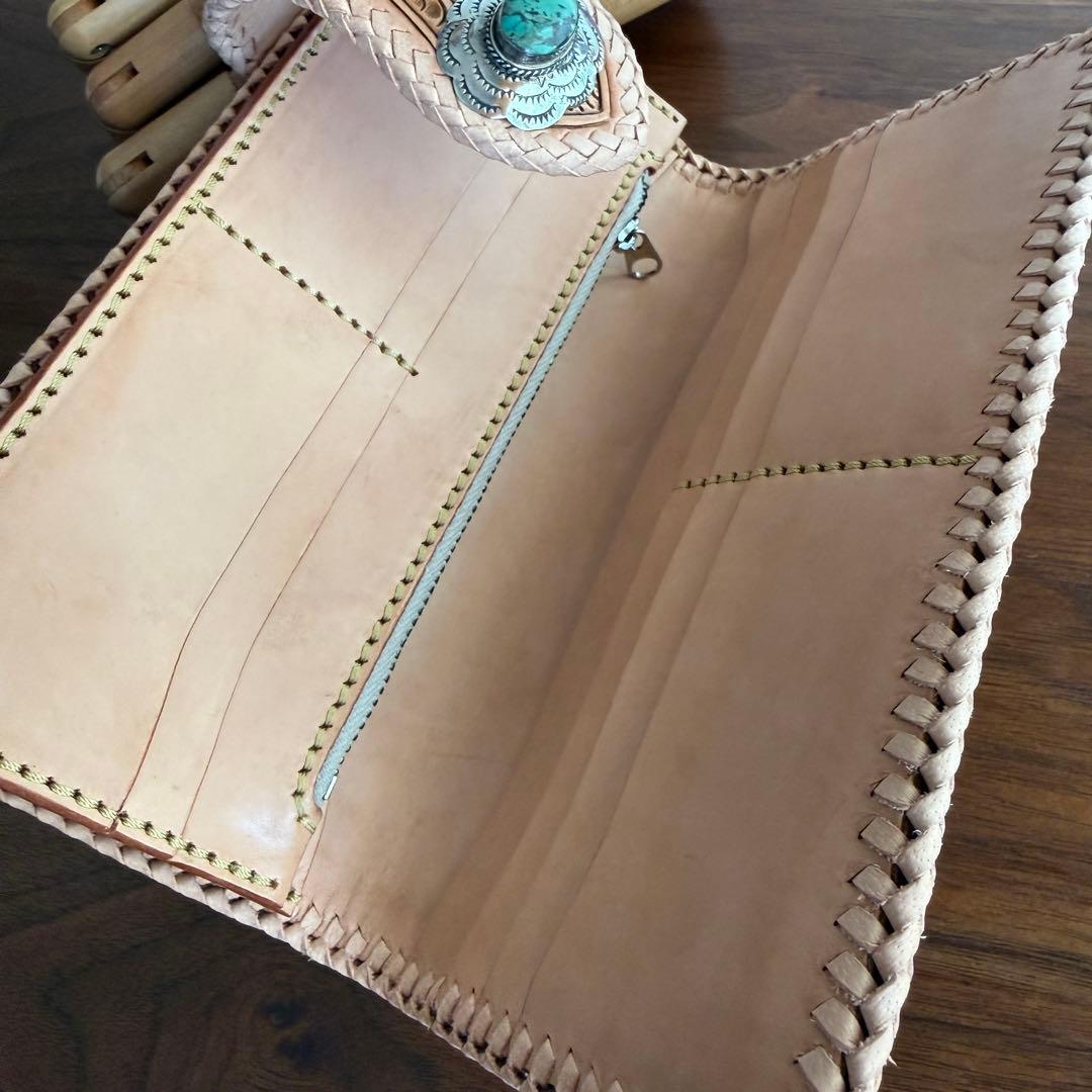 【訳アリ格安品】Carving Wallet ターコイズ本革 財布 店頭品　本物