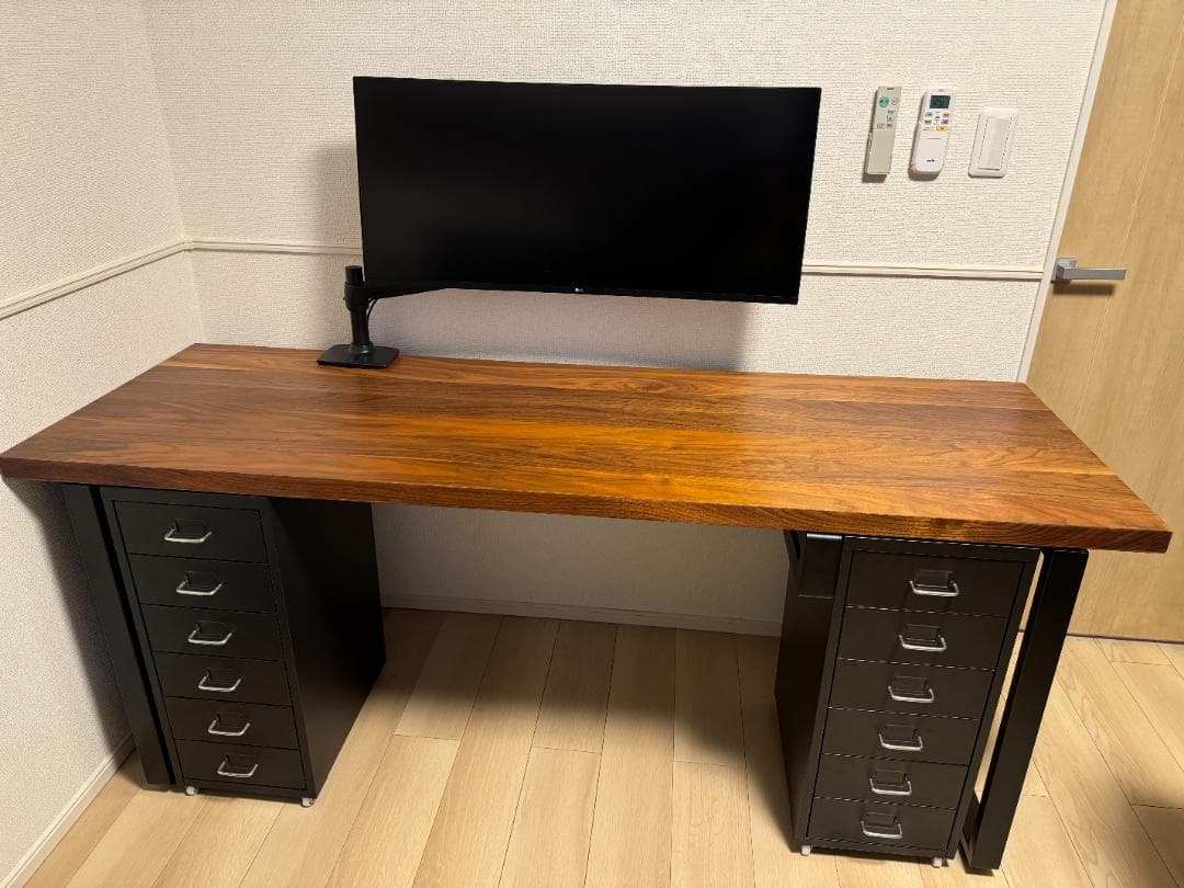 【簡単組立】IKEA イョルスタ天板 × ブラック脚 デスク 配線トレー付き