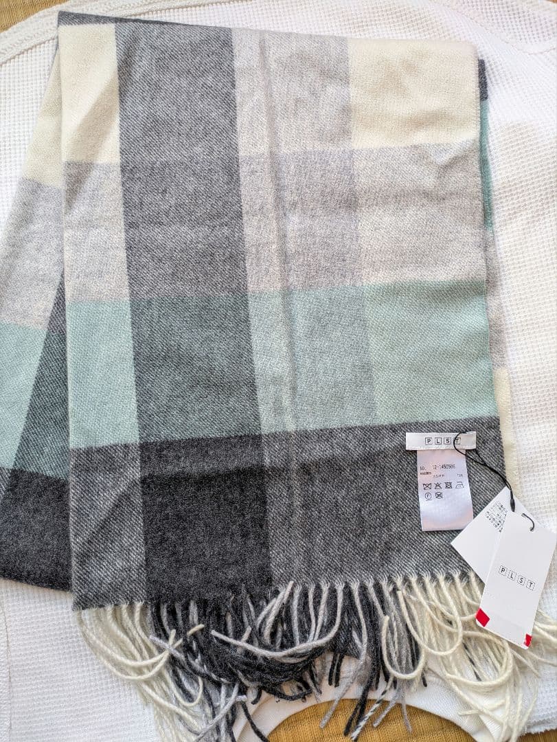 プラステPLSTカシミヤ100% チェック柄ストール 新品タグ付き