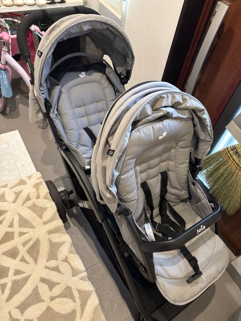Joie ダブルシートベビーカー