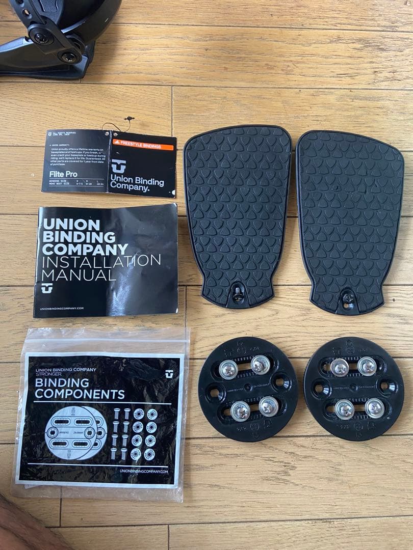Union Flite Pro スノーボードビンディング ブラック