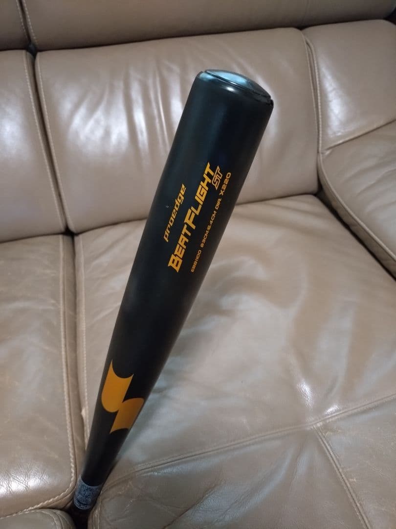 SSK製BEATFLIGHT 硬式バット 黒/金（83cm900g以上）
