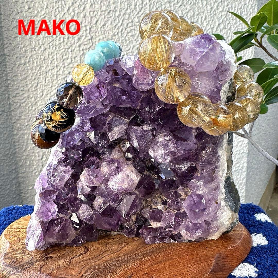 M1849☆アメジストクラスター1.8Kg☆ブラジル産☆天然石☆N51011-B