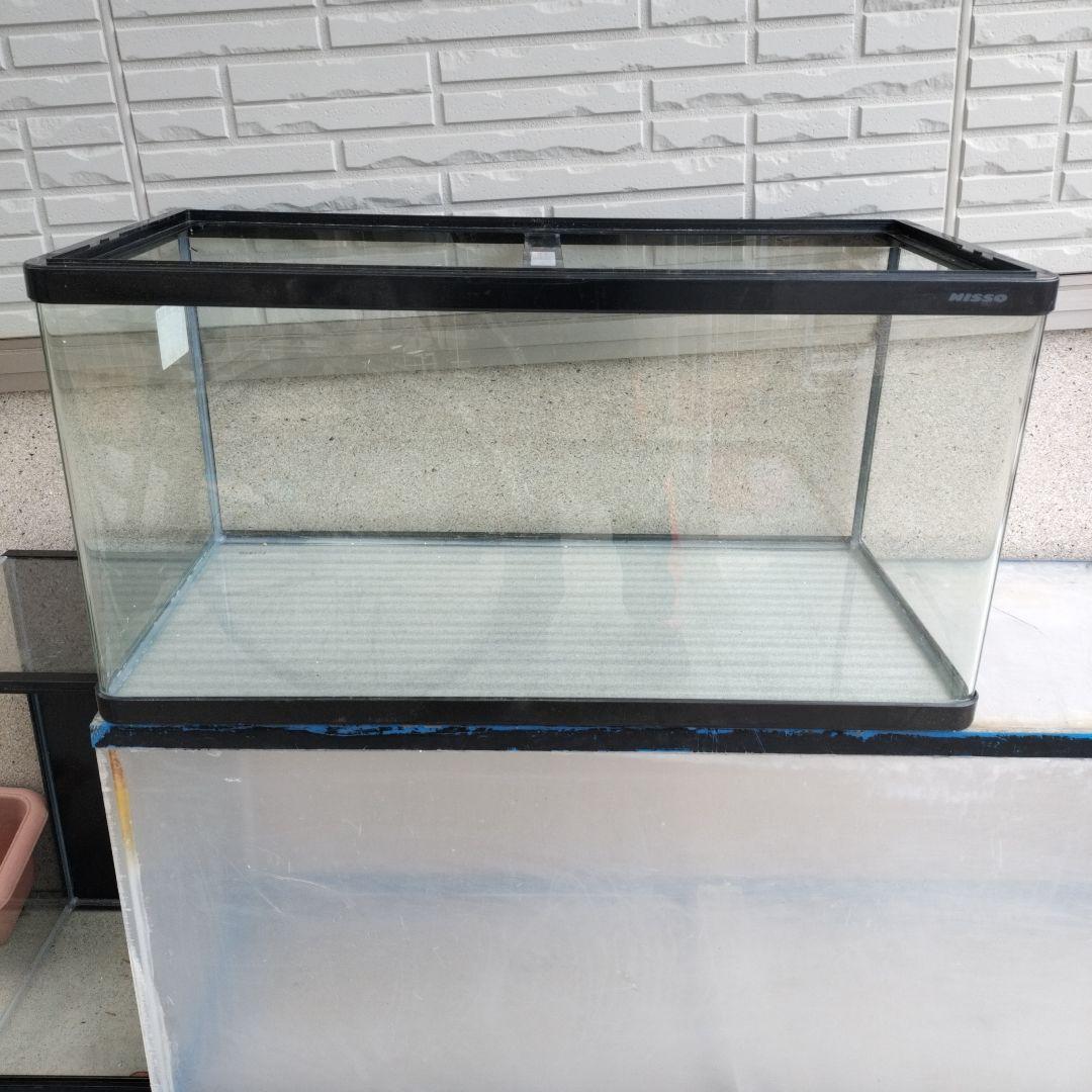 折り曲げ90センチ水槽 津市の取引限定品 オマケで底砂 プレゼント