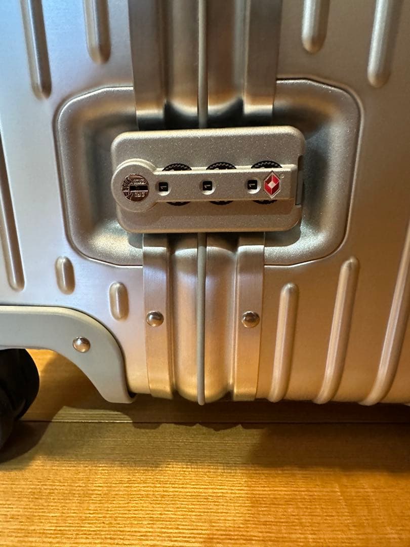 【新品未使用】リモワ トランクプラス オリジナル 105L アルミ ジュラルミン