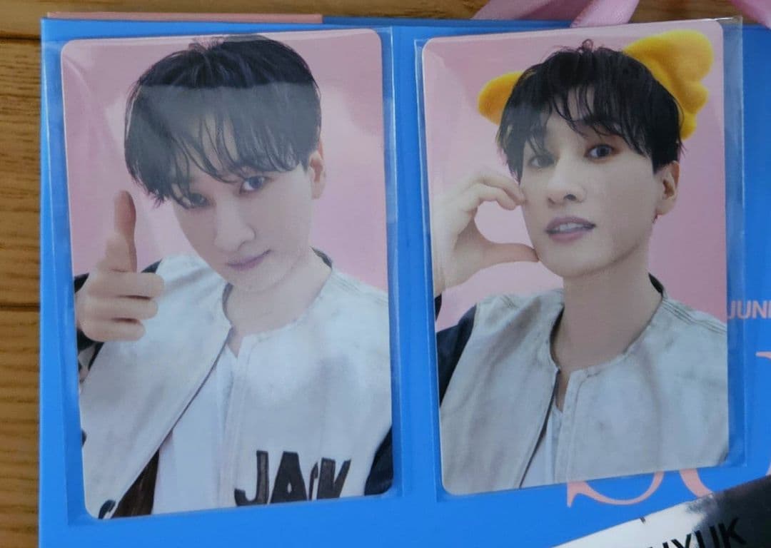 SUPER JUNIORプレミアムシート特典とウニョクトレカグッズセット