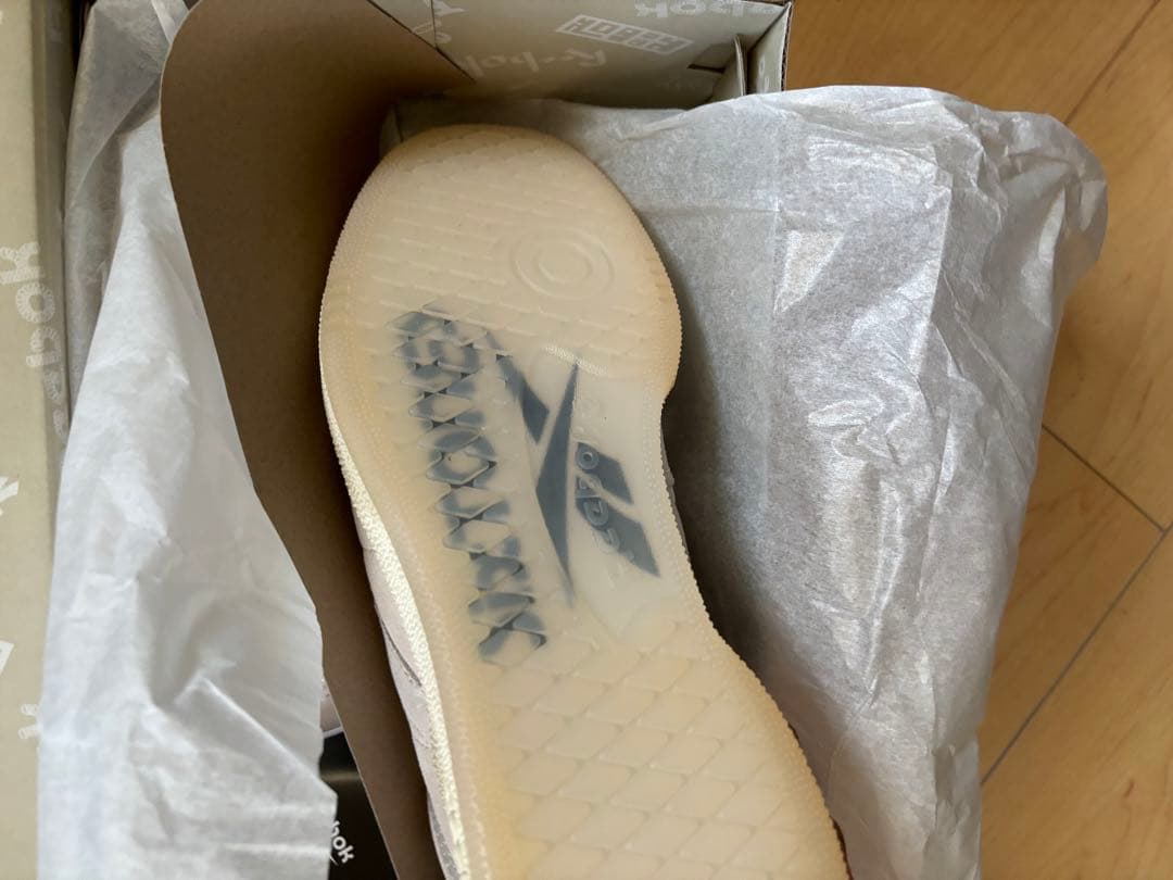 SixTONES✖︎Reebok コラボスニーカー