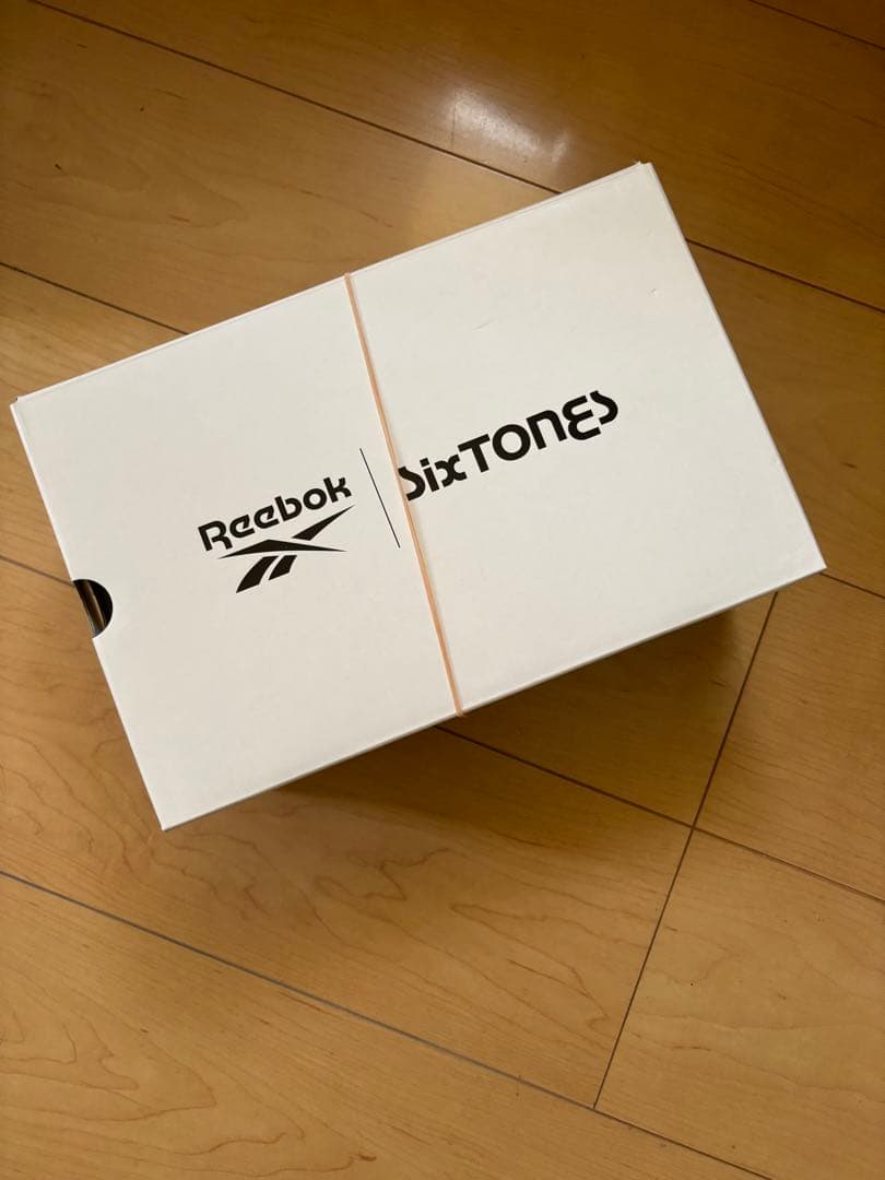 SixTONES✖︎Reebok コラボスニーカー