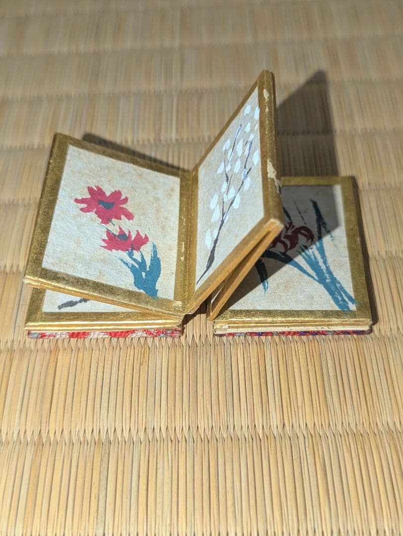 稀少！古い雛道具　花の絵の折り本