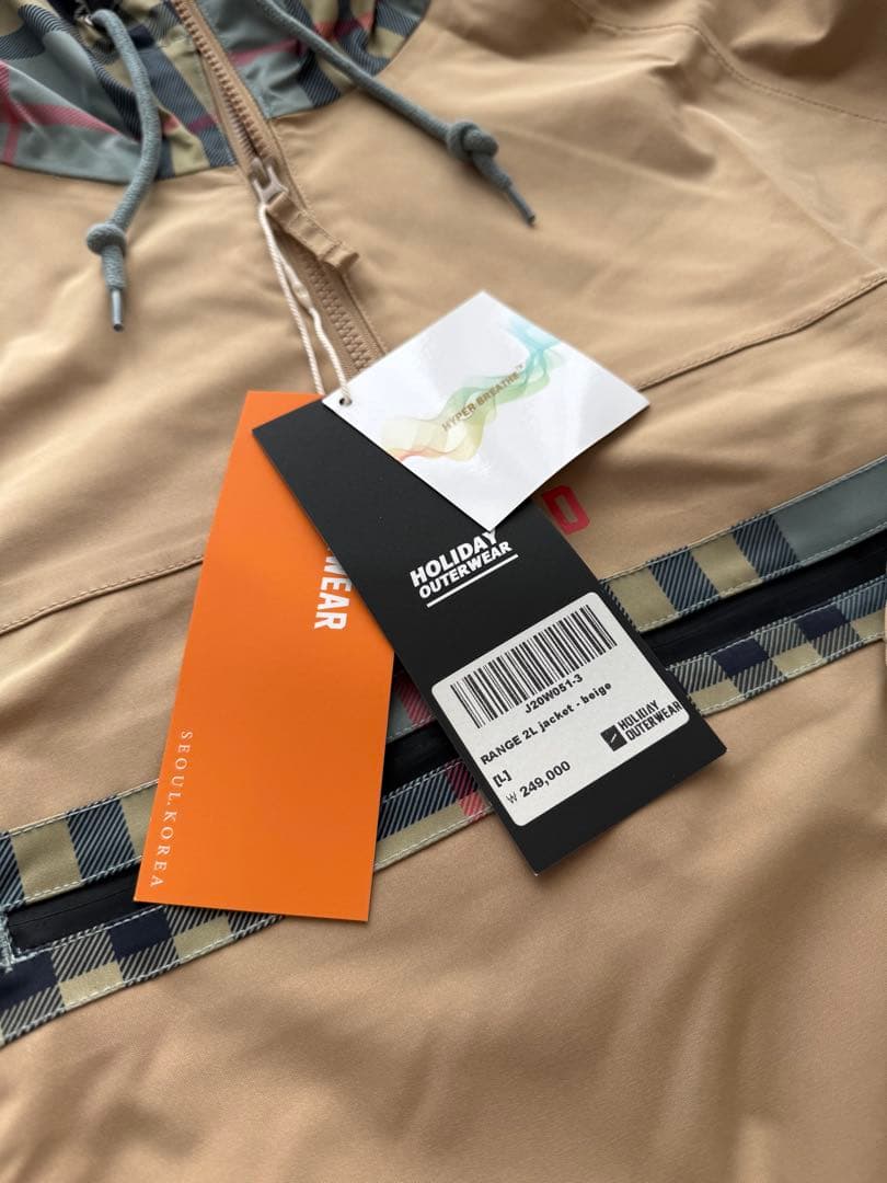 【値下げ】スノーボードウェア 上下セット 新品 L ベージュ 韓国