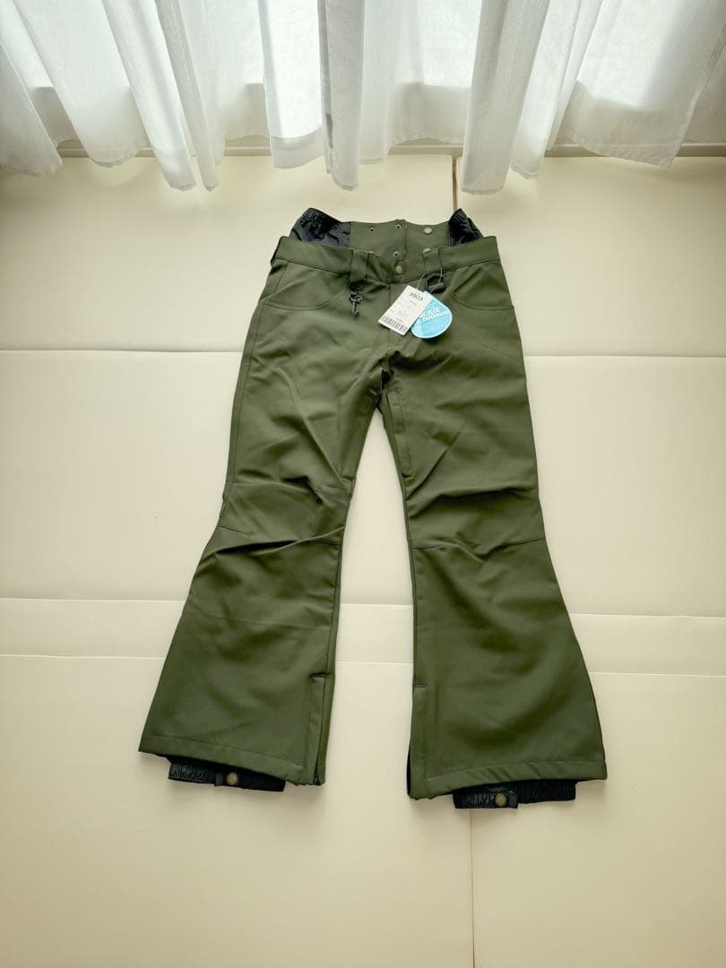 【値下げ】スノーボードウェア 上下セット 新品 L ベージュ 韓国