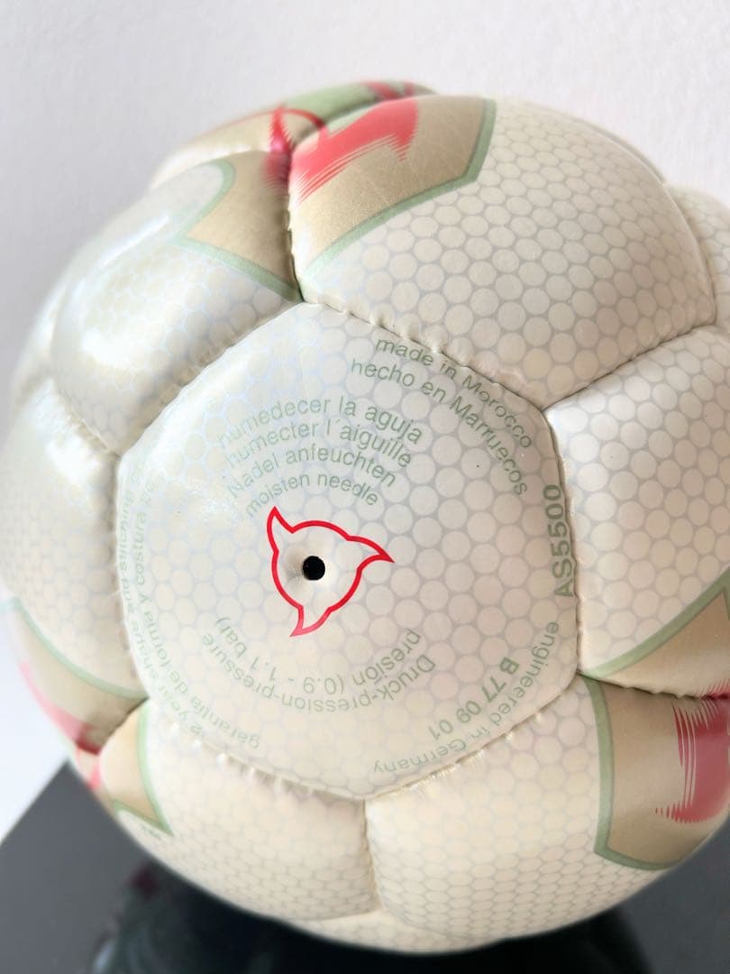 adidas FIFA 日韓ワールドカップ サッカーボール 公式球