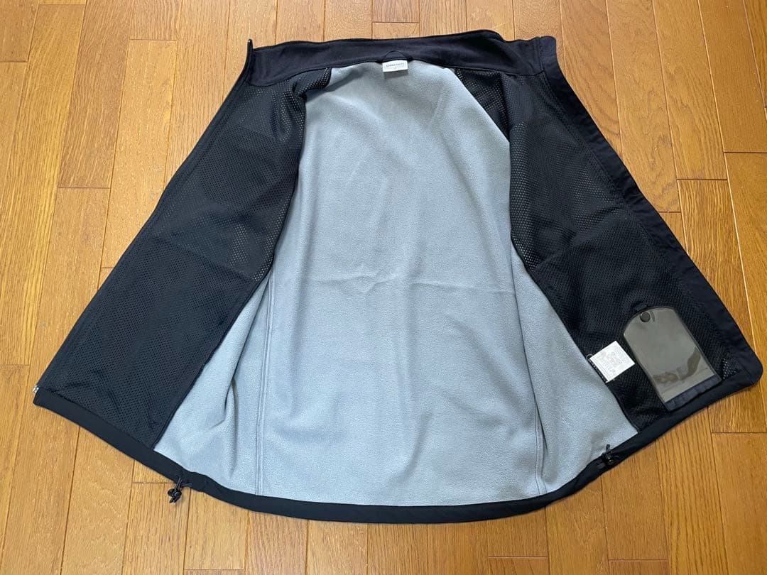 美品　GOLDWINレーシングベスト