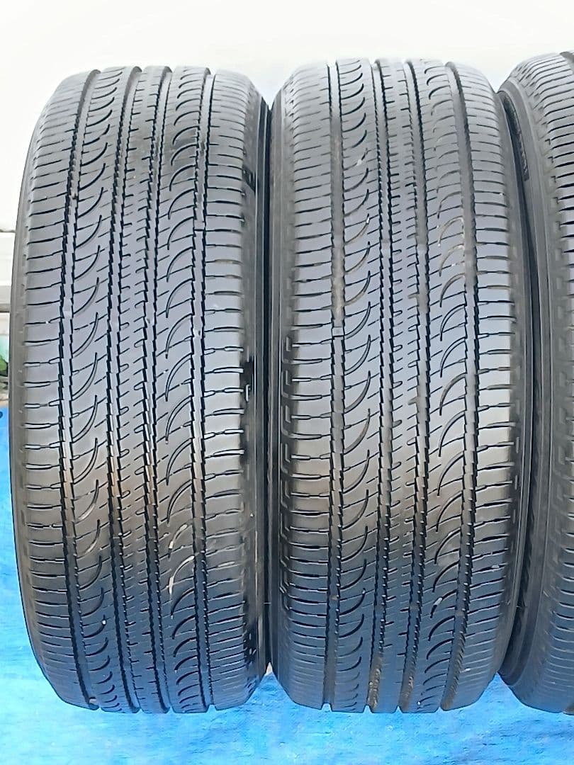 215/55R17　メーカーYOKOHAMA　製造年2018年　4本セット