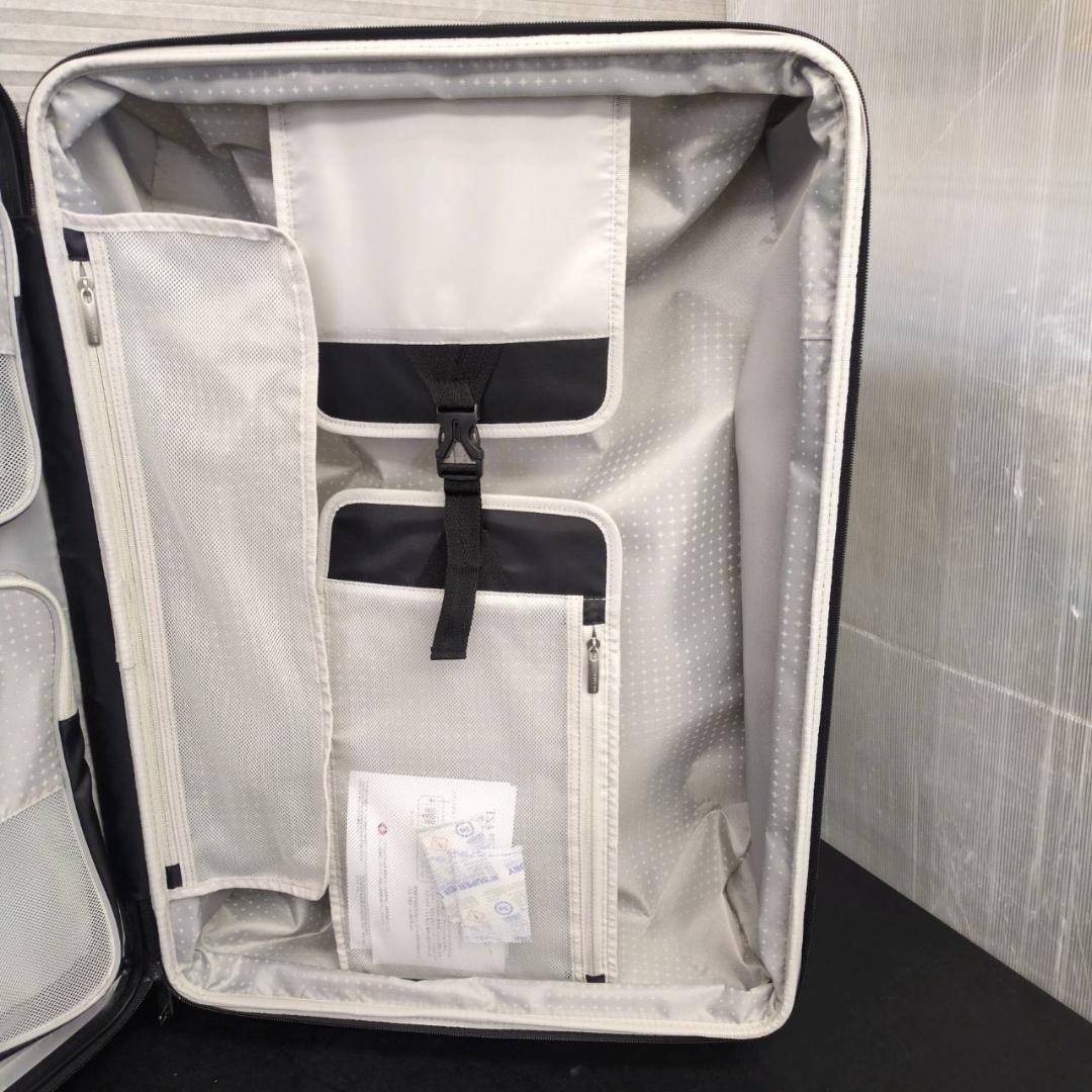 ☆☆リカルドビバリーヒルズ　スピナースーツケース　キャニオン28インチ