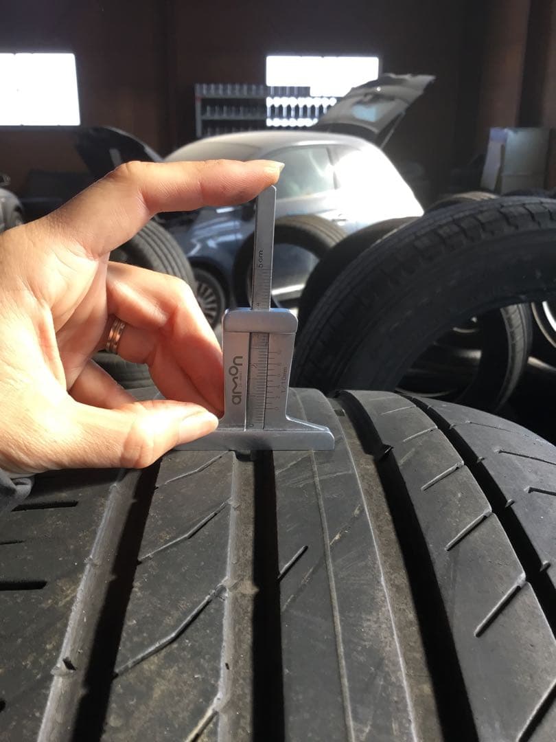 Continental サマータイヤ 235/55 R19 2021年製