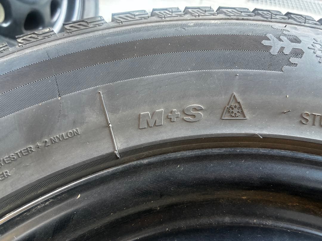 RUKIA（4/4本目 ）225/65R17 スタッドレスタイヤ ホイール