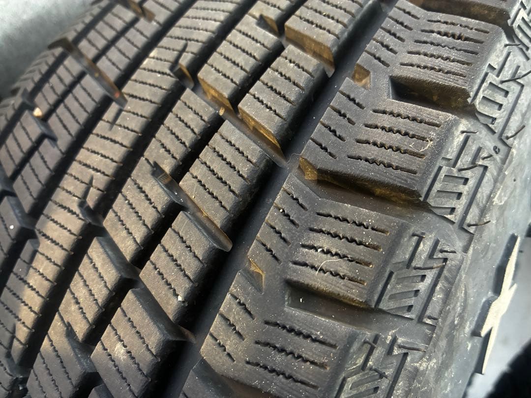 RUKIA（4/4本目 ）225/65R17 スタッドレスタイヤ ホイール