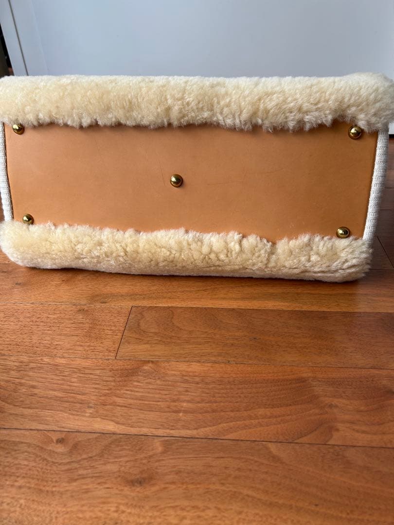 リアルムートンレザーバック