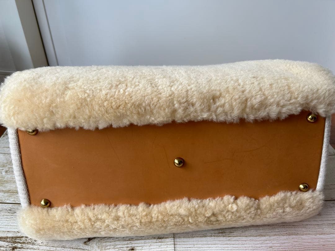 リアルムートンレザーバック