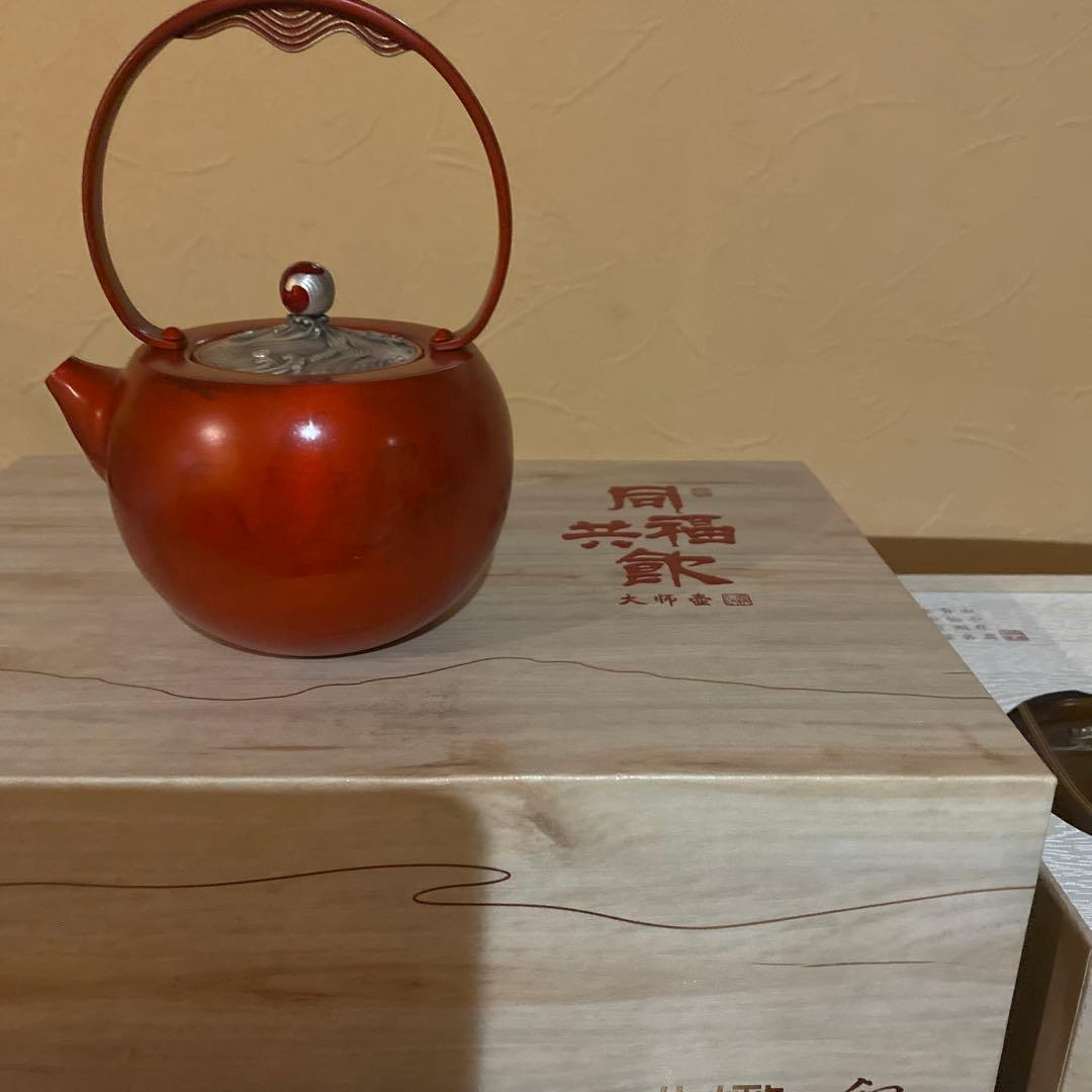 ティーポットセット中国の老舗ブランド「朱福青銅器」の5代目継承者 朱炳仁