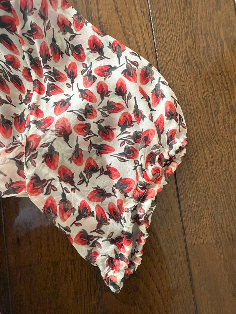 【美品】Rochas 花柄フリルシャツ