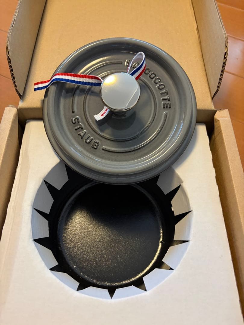 Staub ピコココットラウンド グレー　16センチ