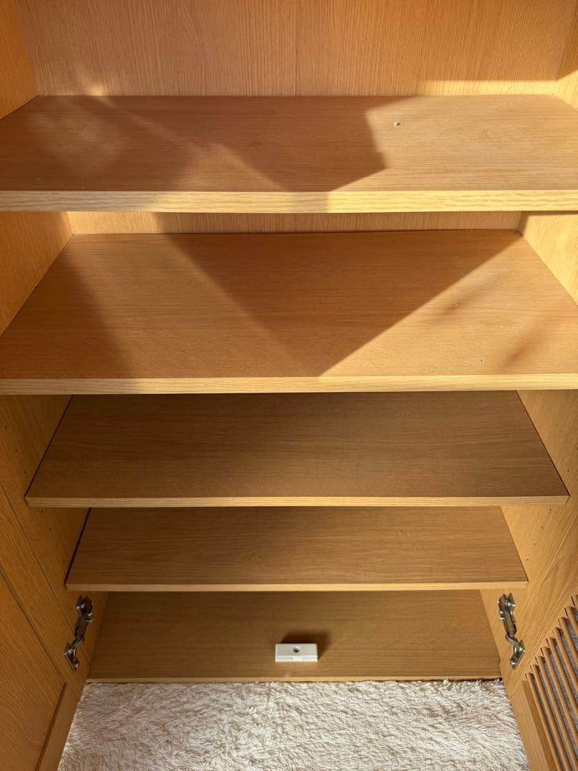 木製食器棚 ガラス扉付き