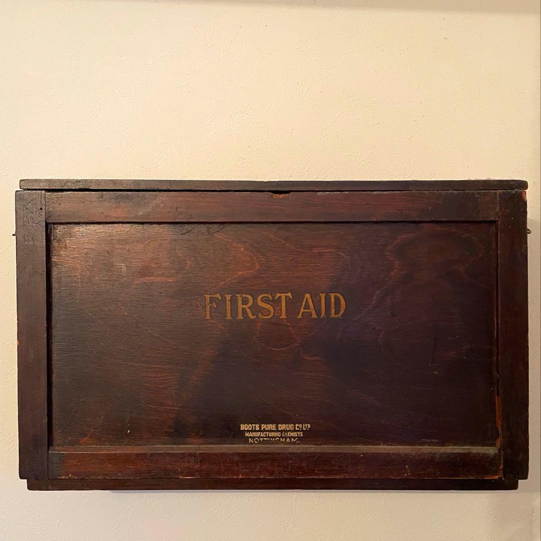 フランスアンティーク　飾り棚　シェルフ　ラック　ヴィンテージラック木箱　店舗什器