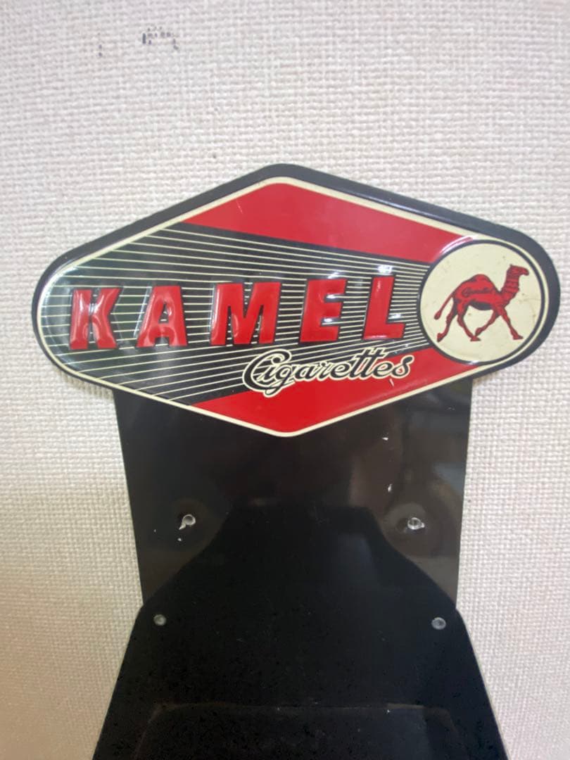 キャメル　CAMEL