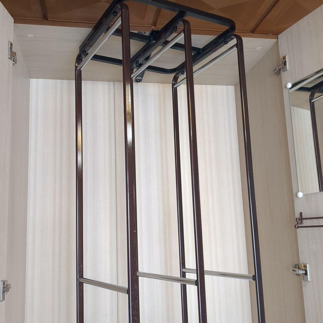 ワードロープ、回転式