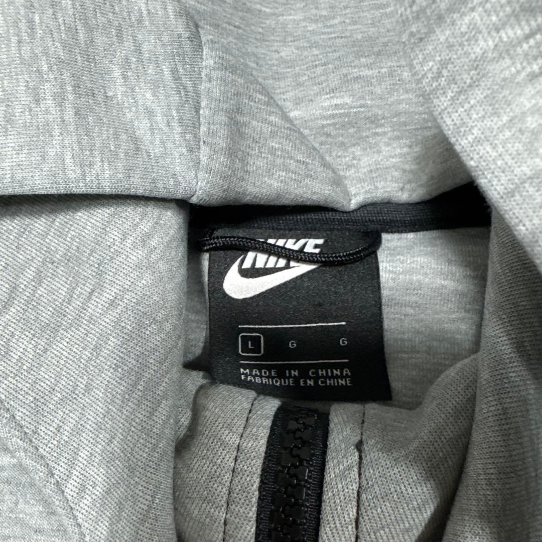 ナイキ　テックフリース　パーカー　グレー　L