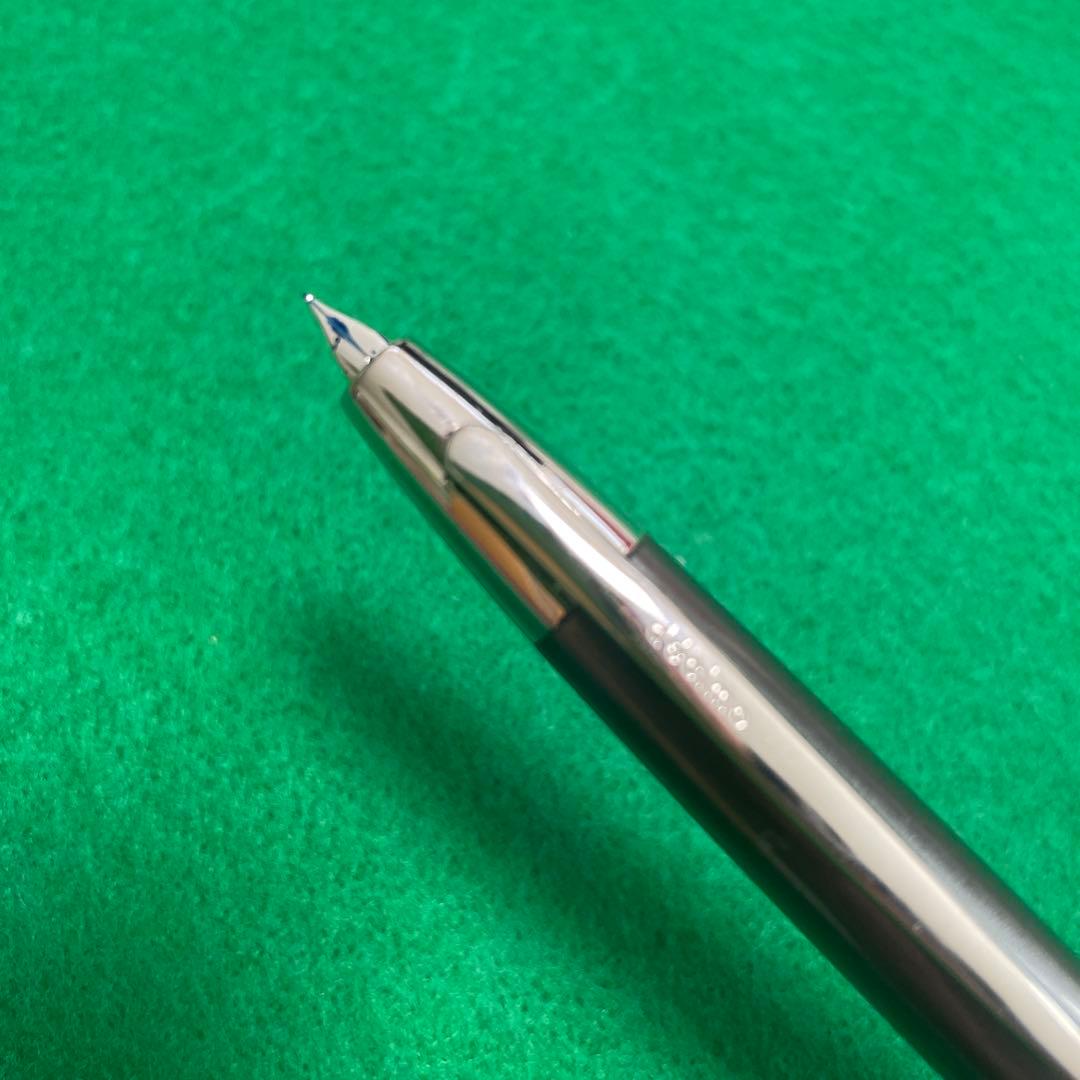 パイロット　キャップレス　デシモ　ダークグレーマイカ　細字F