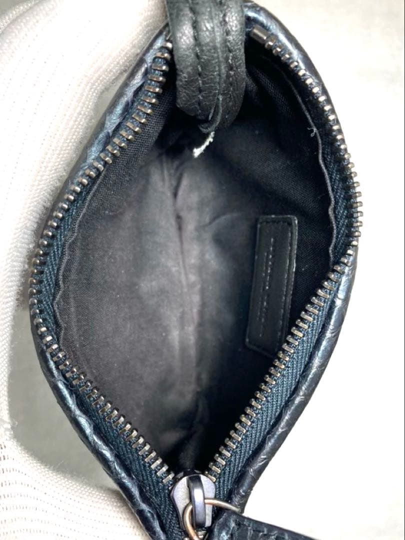 美品 ボッテガヴェネタ イントレチャート パテントレザー パイソン ケース