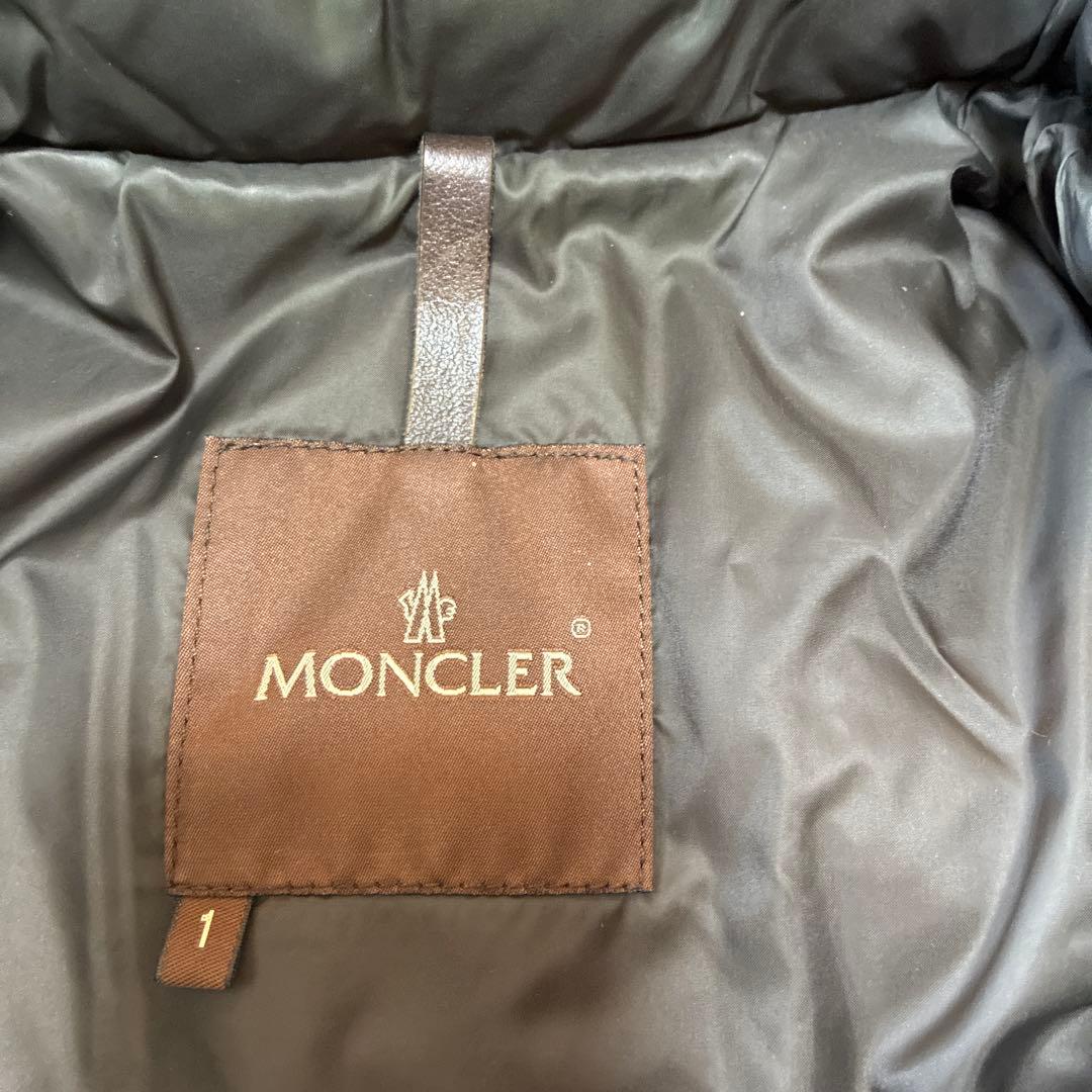 モンクレール　茶タグ　焦茶　ファーフード付き ダウンコート