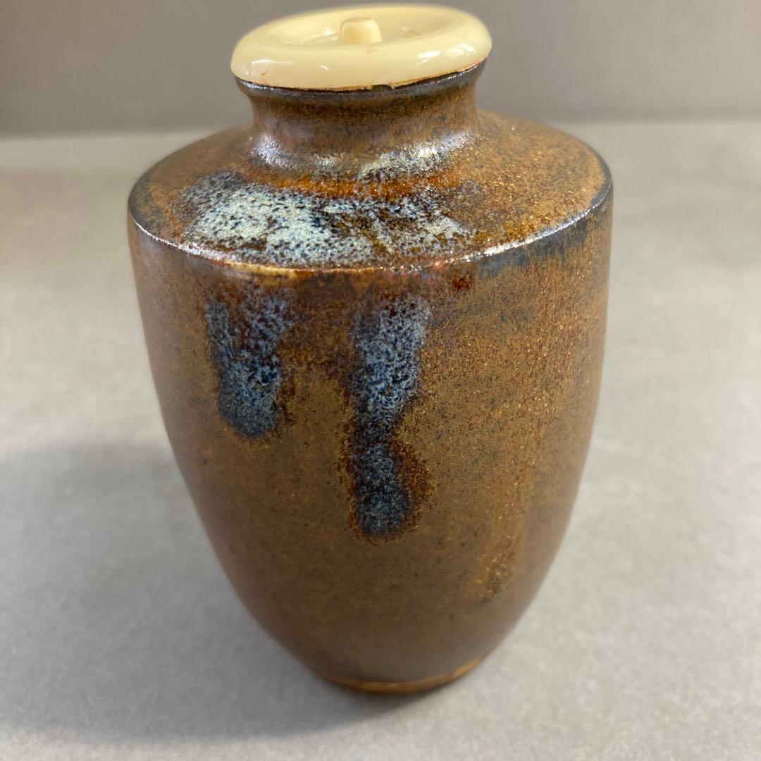 茶道具　肩衝茶入　仕覆　洛東定一(桶谷定一と推定)造　蓋金箔一部捲れ　S29CH