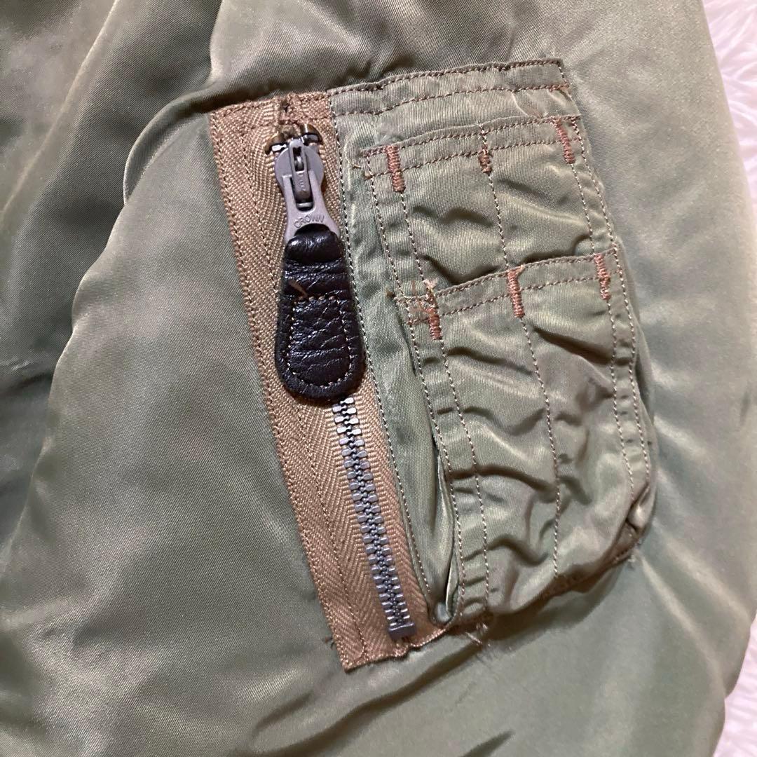 【希少XLサイズ／ライオンユニフォーム】 バズリクソンズ　MA-1