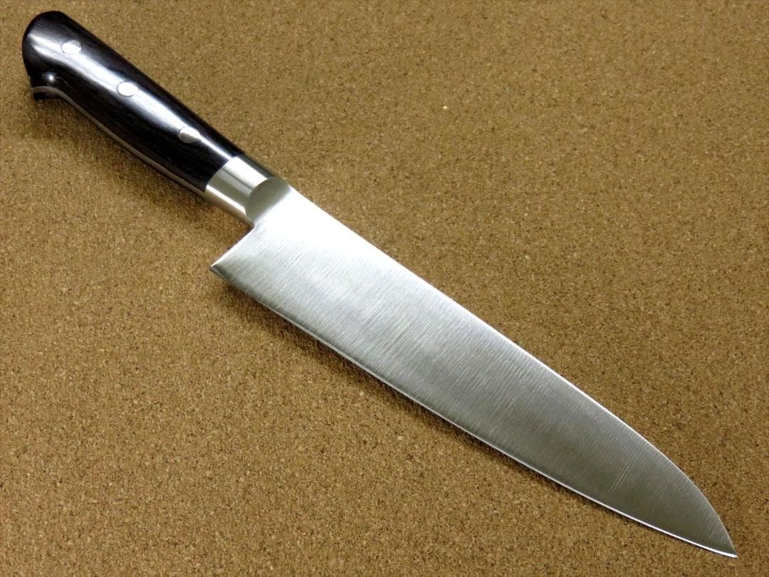 関の刃物 牛刀 180mm 伊勢屋治平 8A 口金付 黒パッカー 肉切り 洋包丁