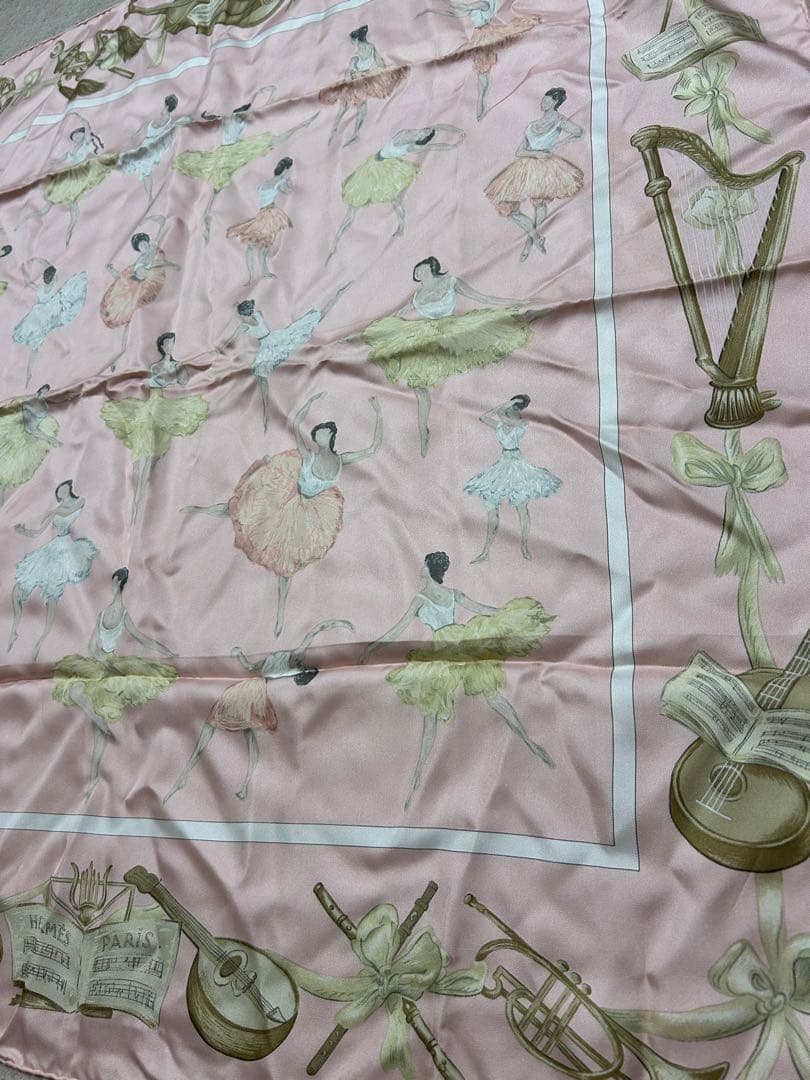 HERMES エルメス スカーフ