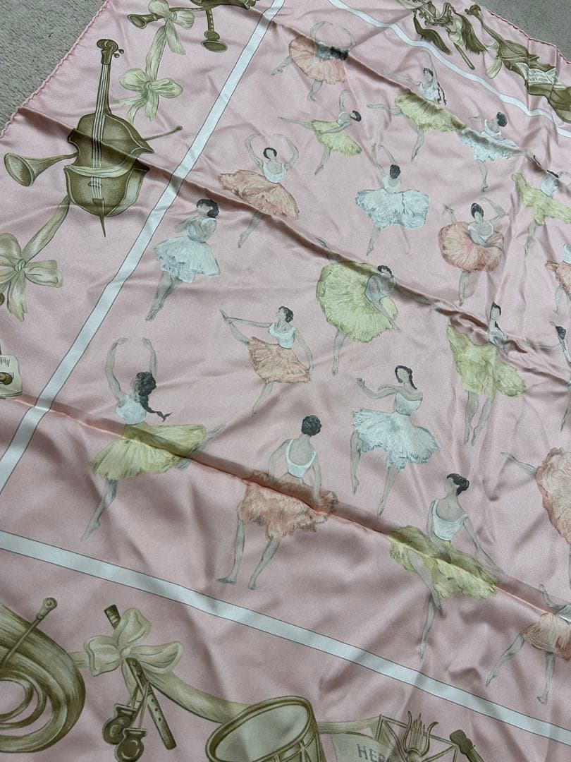 HERMES エルメス スカーフ