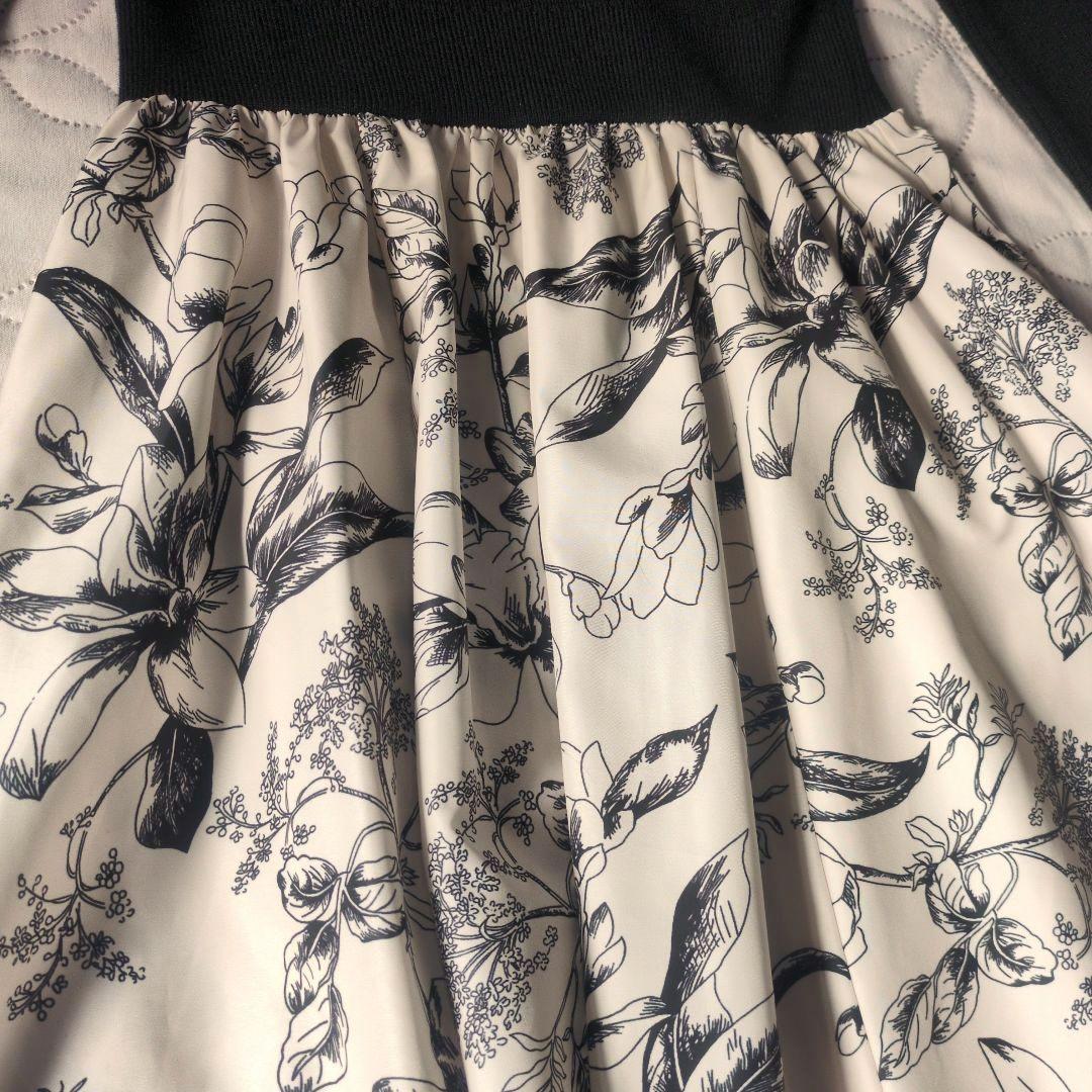 バーニーズニューヨーク　花柄ドッキングワンピース　ニット　長袖