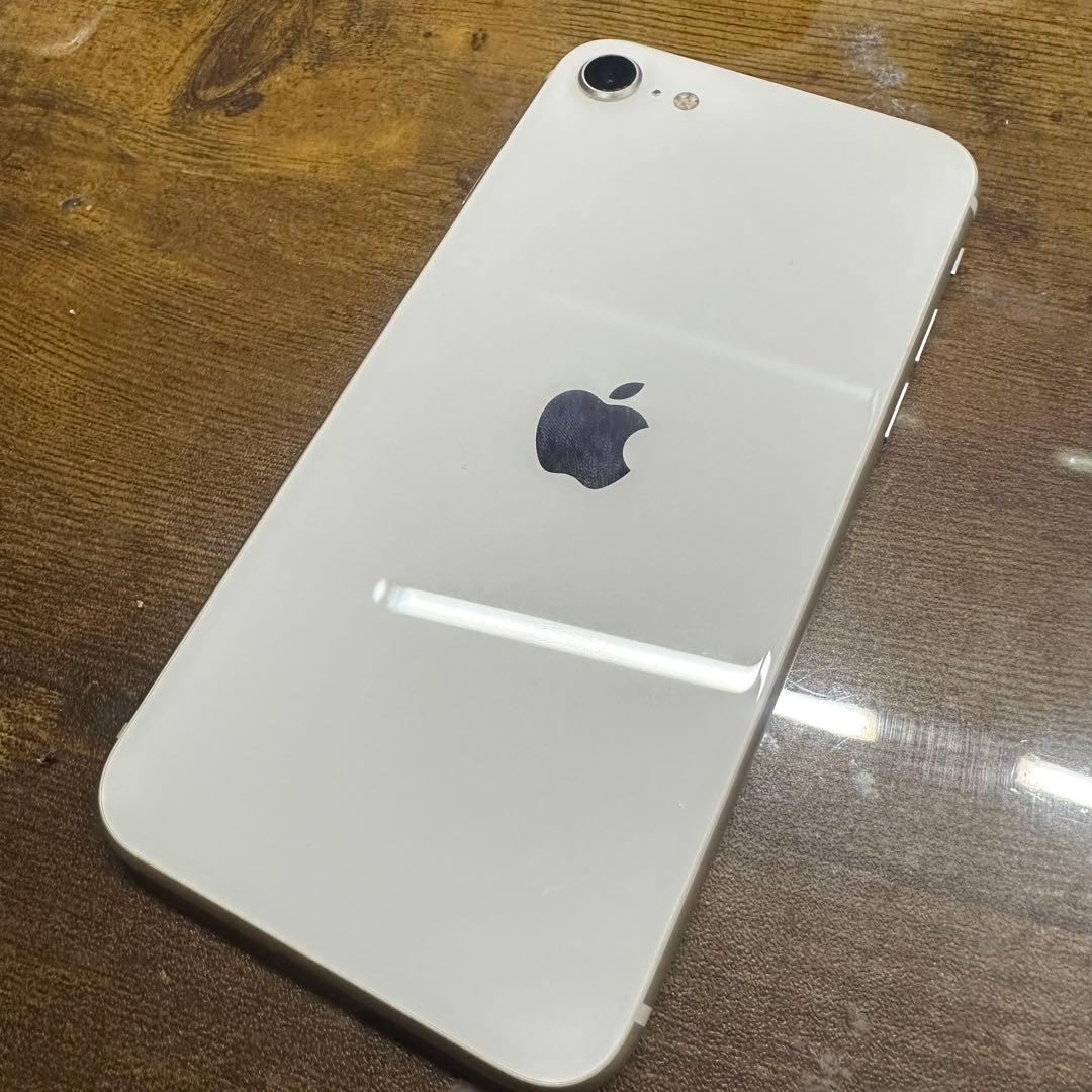 iPhoneSE3 128GBホワイト SIMフリー バッテリー100%