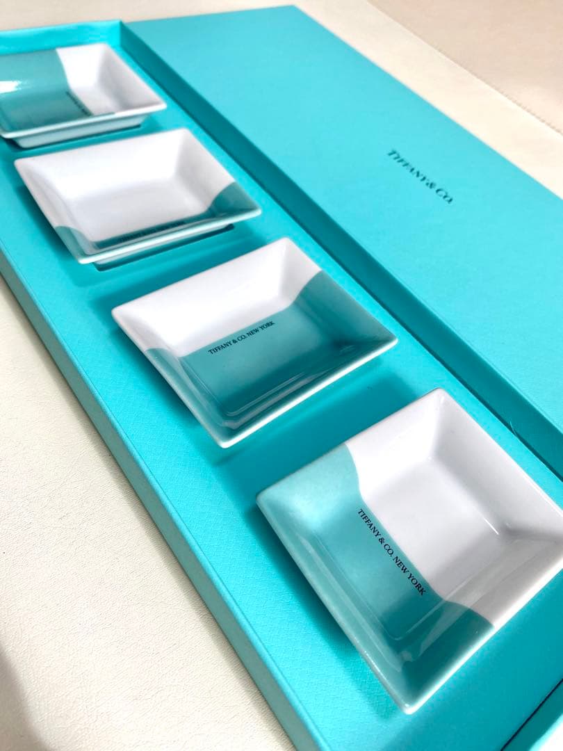 【1度のみ展示使用】Tiffany ティファニー　小皿セット　ミニトレイ