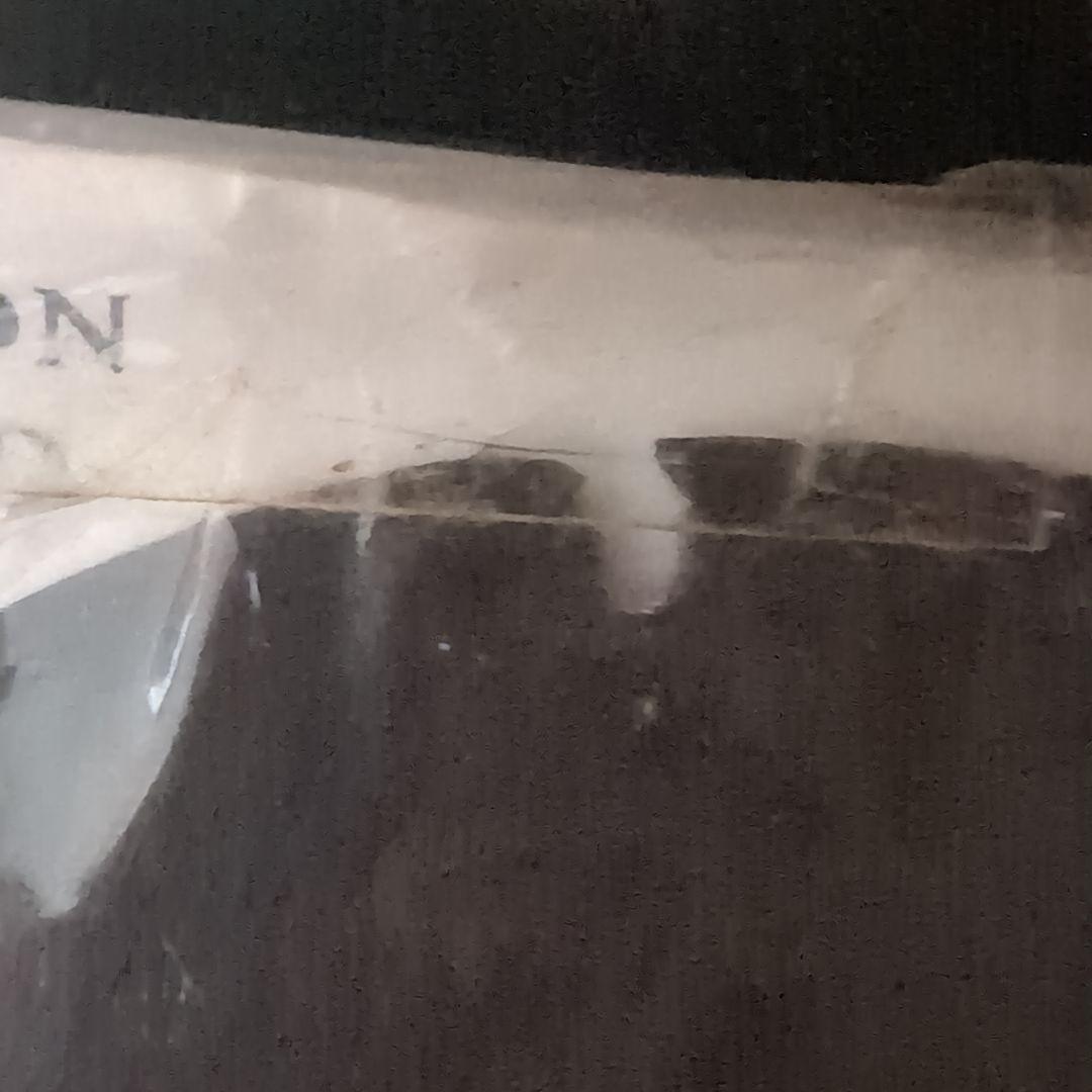 ジャンク品ウェールズ壁掛け