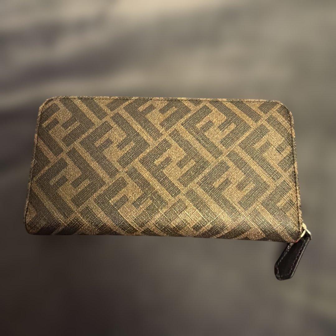 Fendi 長財布 ブラック/レッド