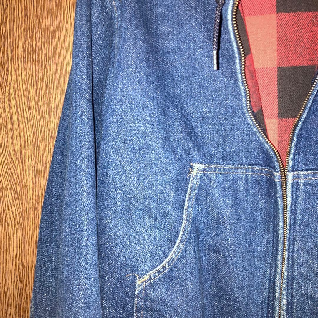 Carhartt 100周年アクティブパーカー