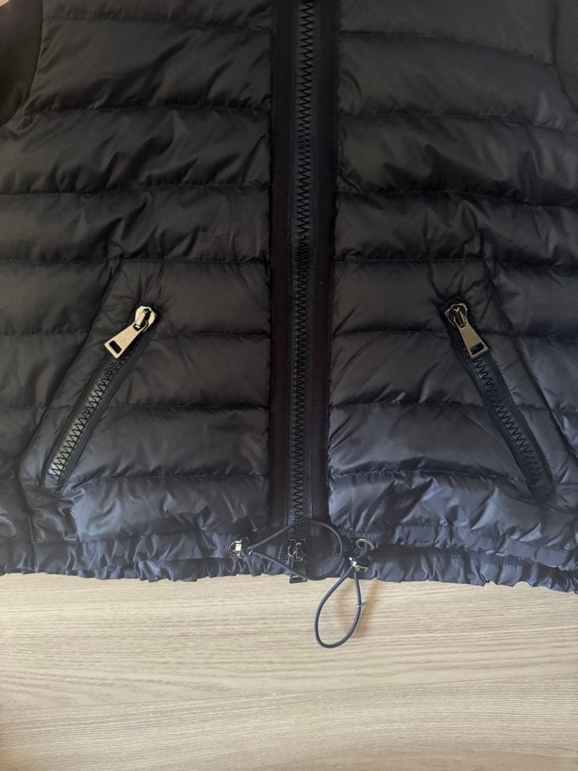モンクレール フードパーカーネイビーダウン カーディガン ダウンジャケット