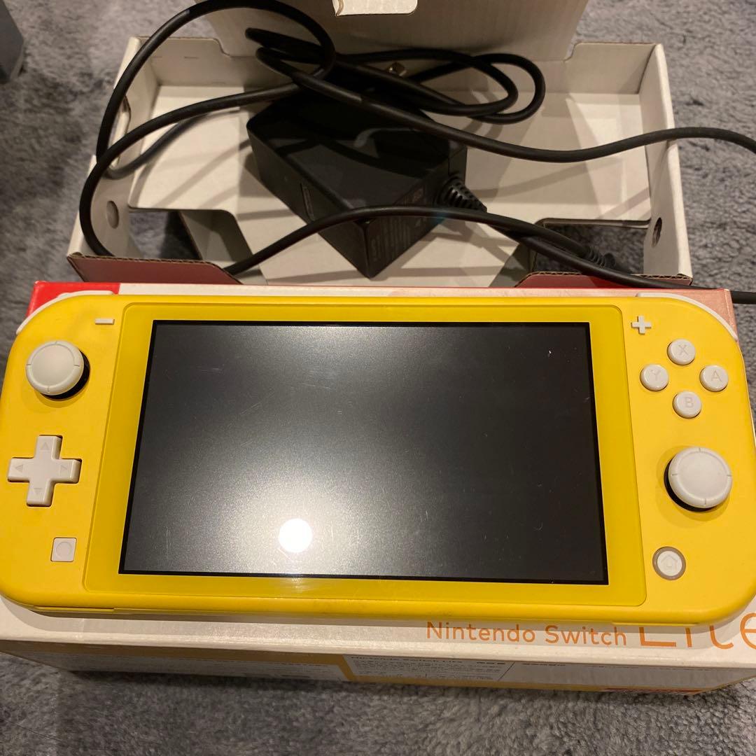 Nintendo Switch Lite イエロー 本体　充電器付