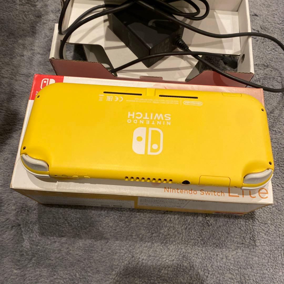 Nintendo Switch Lite イエロー 本体　充電器付