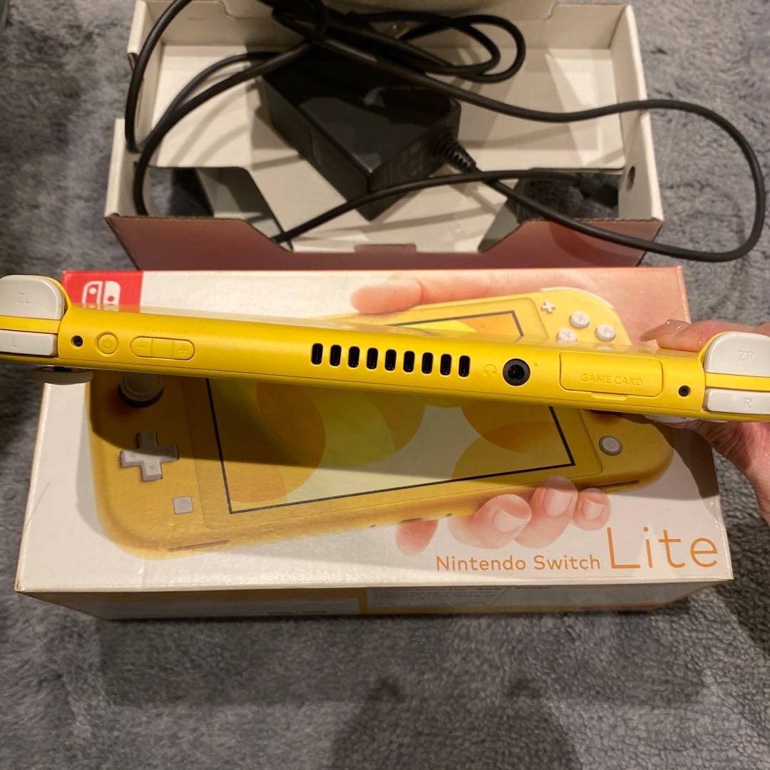 Nintendo Switch Lite イエロー 本体　充電器付